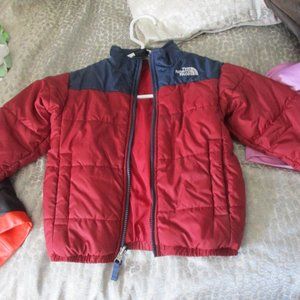 the north face kids sz 5 winter jacket5 blue and  burgundy